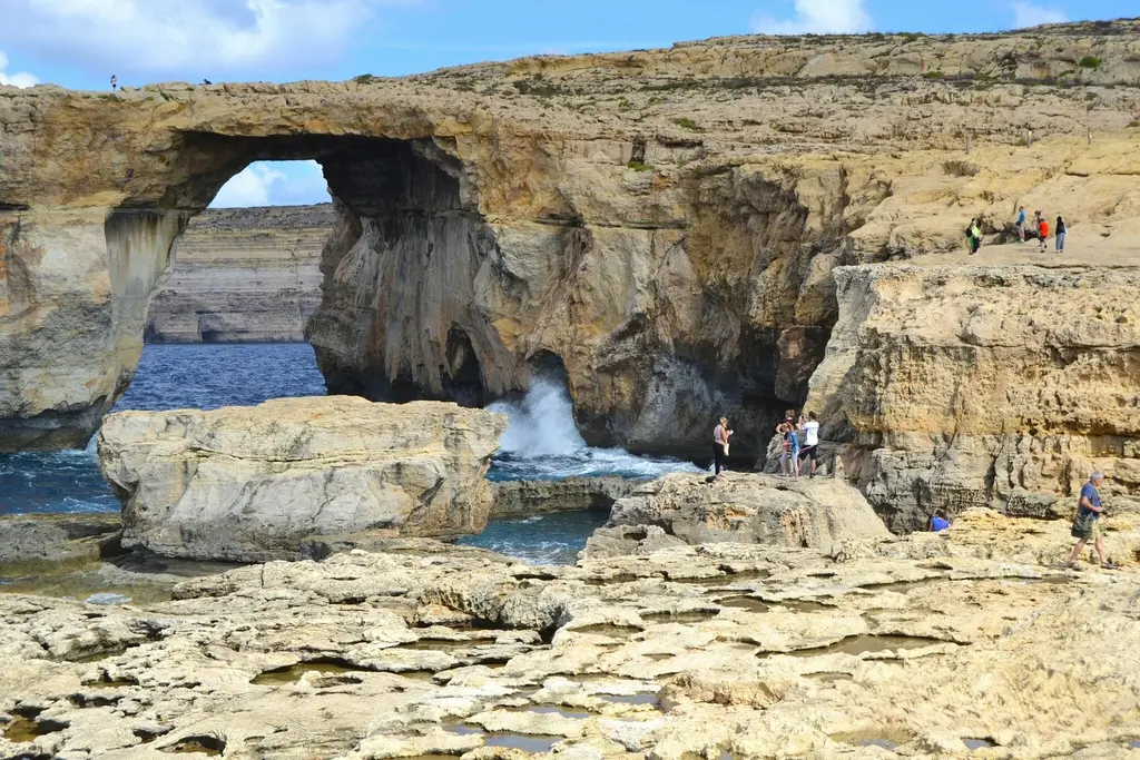 Azure-Window-1024x683